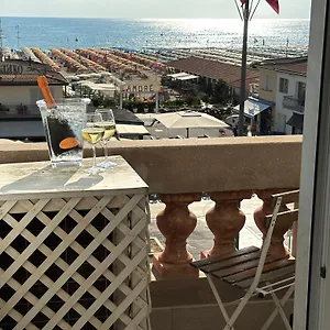 Vista Mare Viareggio